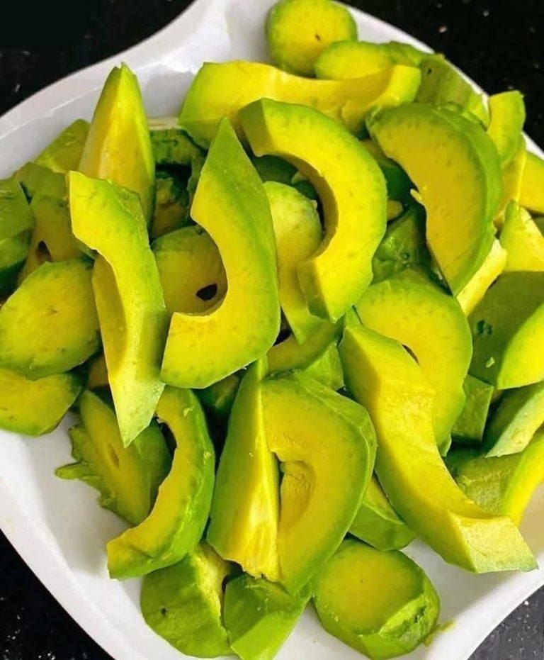 I medici rivelano che il consumo di avocado provoca… Leggi di più